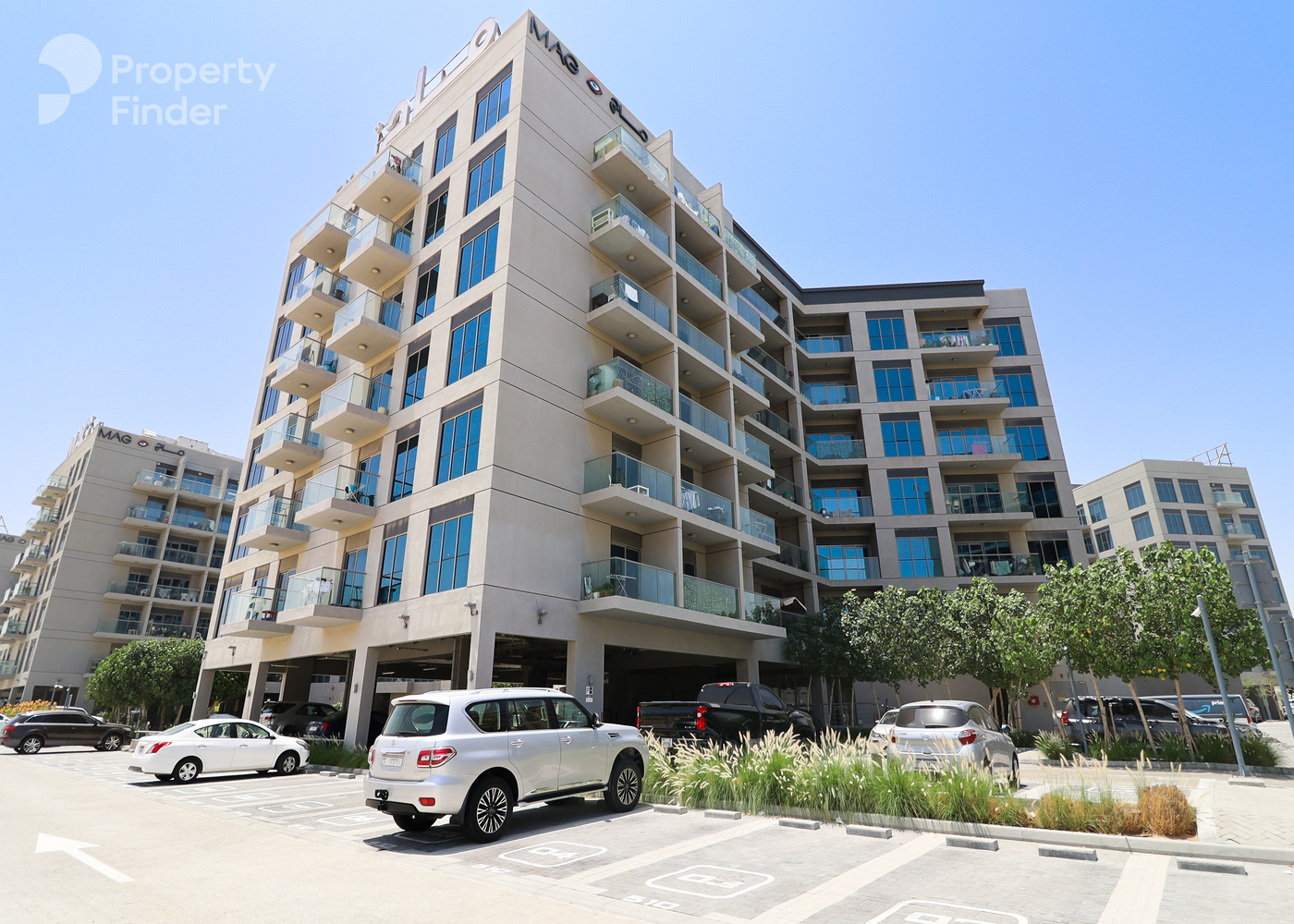 Gallery mosaic item small first