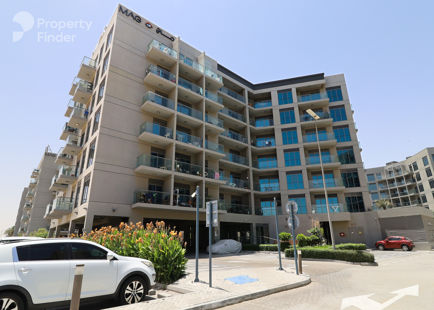 Gallery mosaic item small first