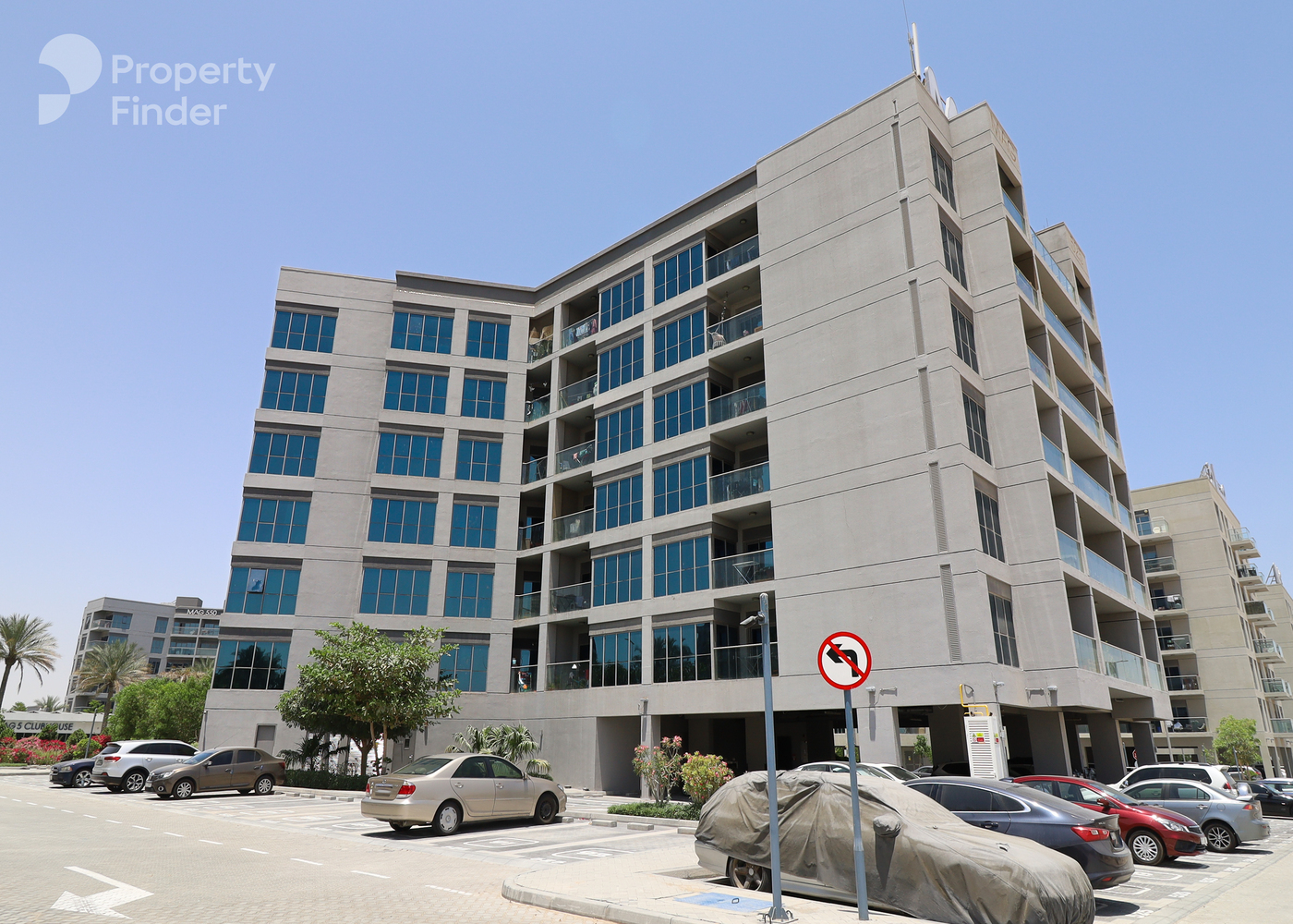 Gallery mosaic item small first