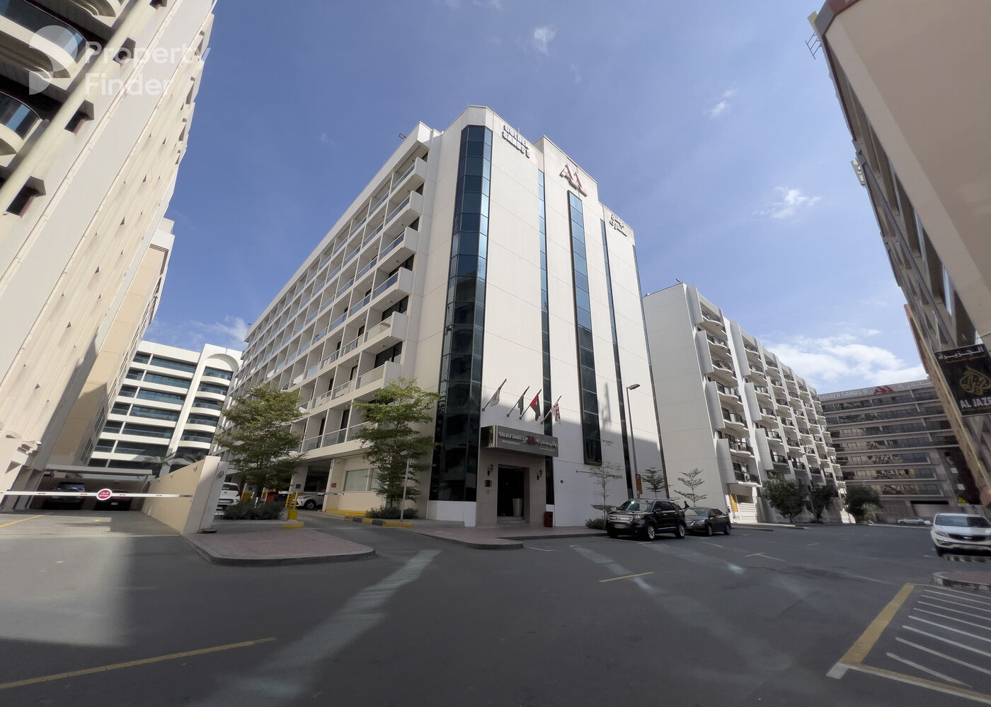 Gallery mosaic item small first