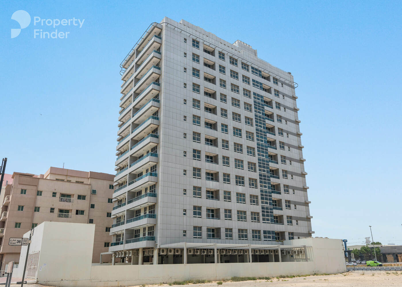 Gallery mosaic item small first