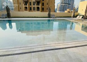 صورة لـ حمام سباحة للكبار في برج رويال