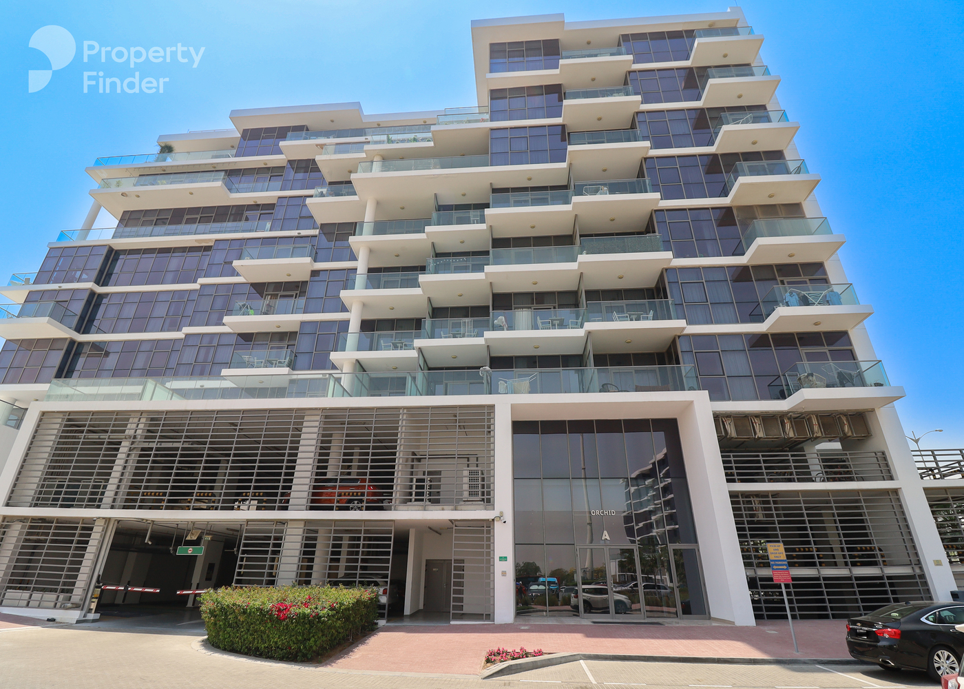 Gallery mosaic item small first