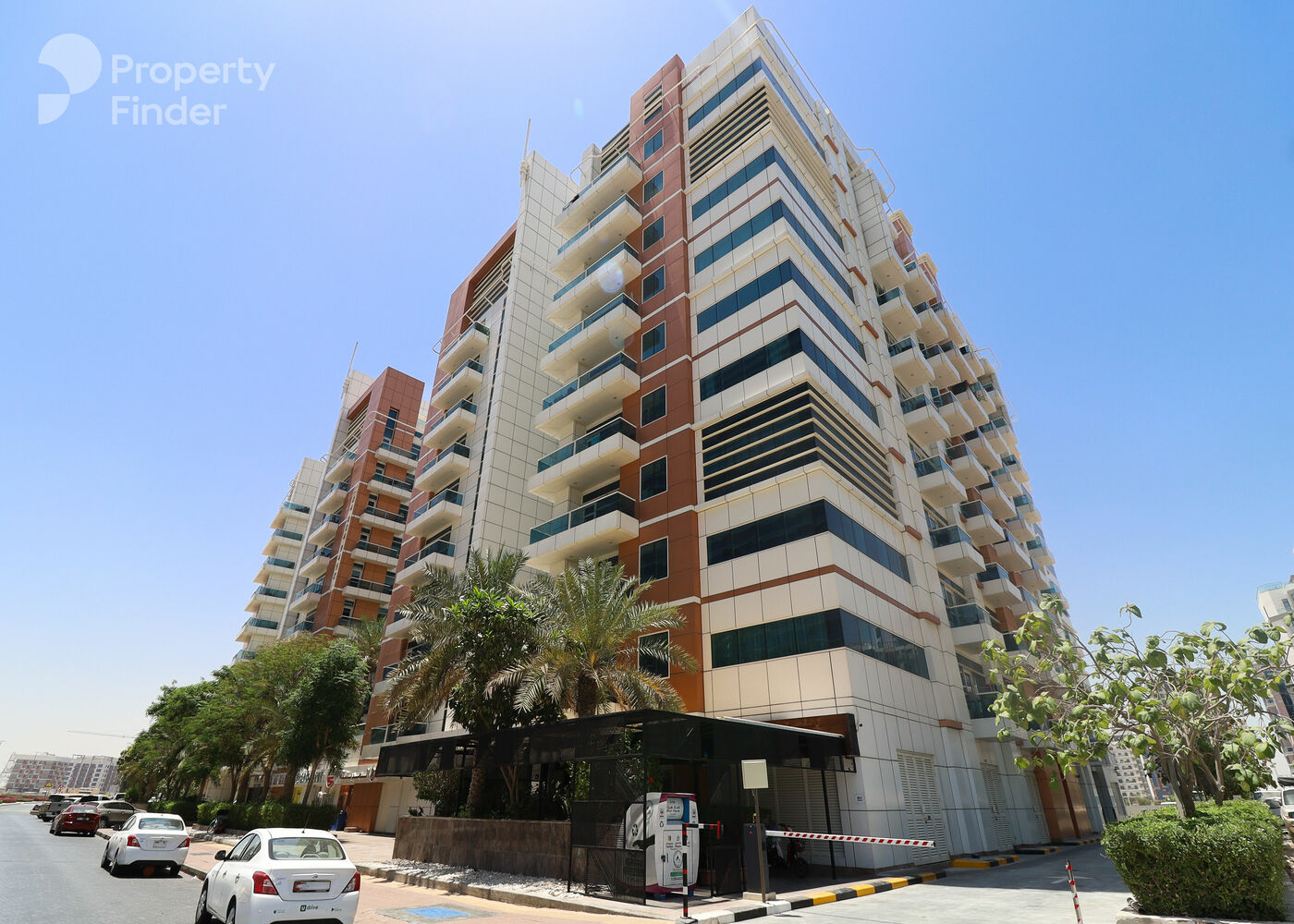 Gallery mosaic item small first