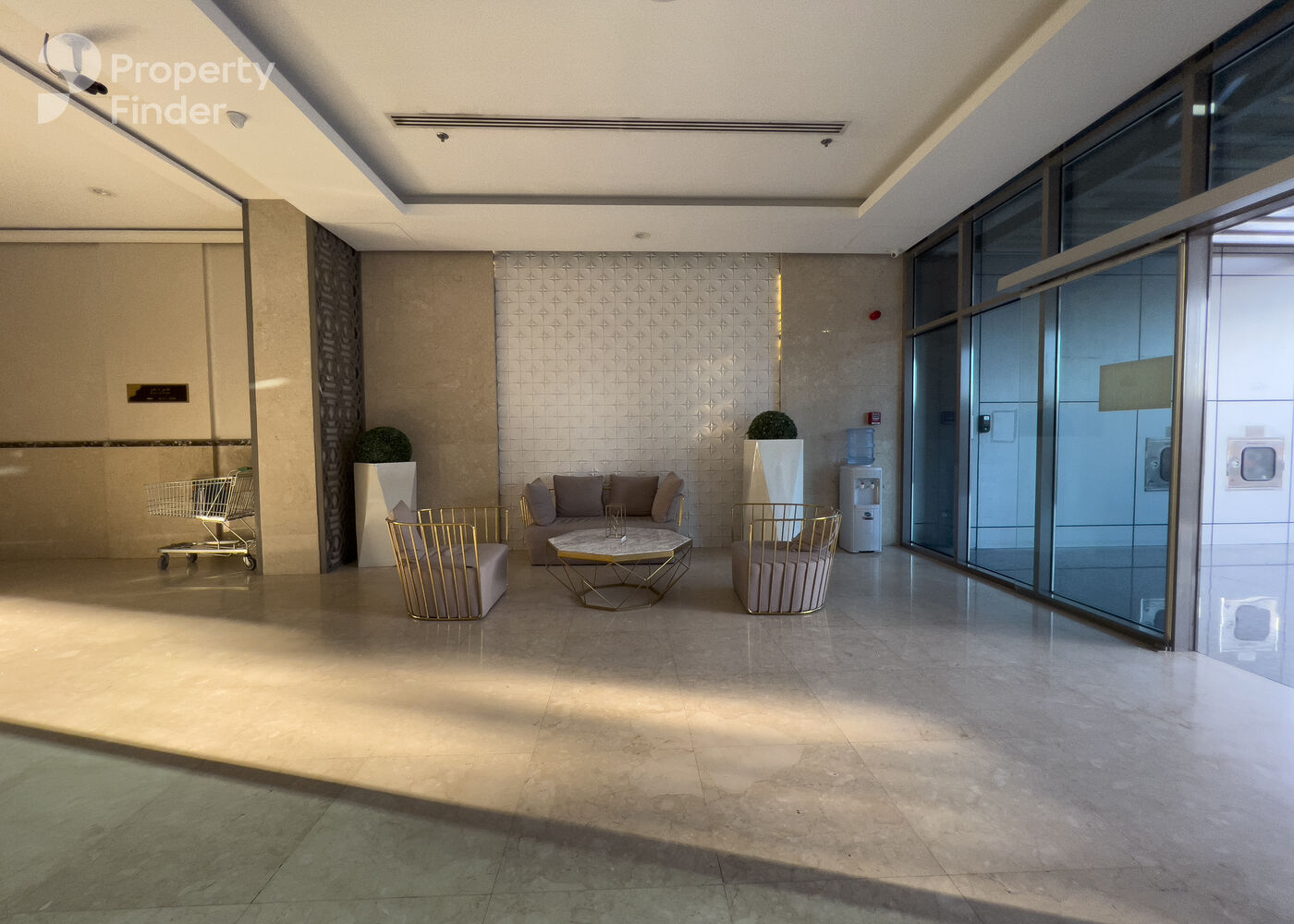 Gallery mosaic item small first