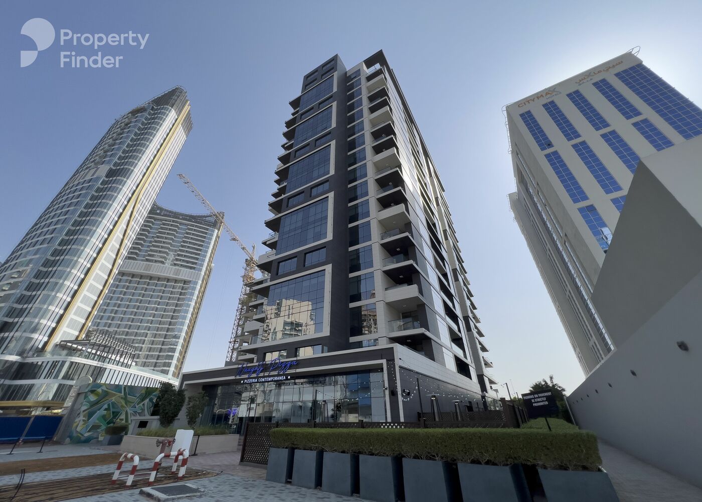 Gallery mosaic item small first