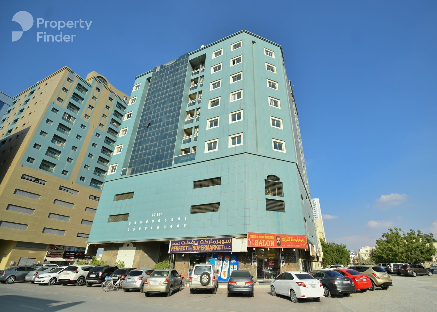 Gallery mosaic item small first