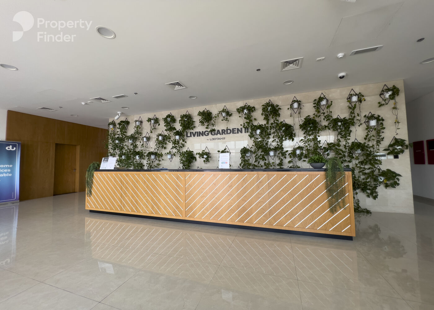 Gallery mosaic item small first