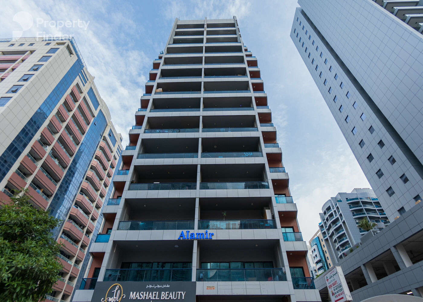 Gallery mosaic item small first