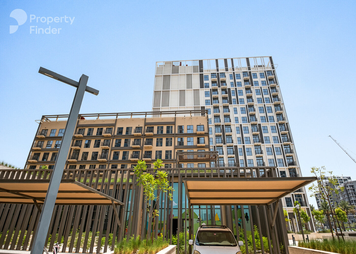 صورة لـ التصميم الخارجي للمبنى في برج سوشيو