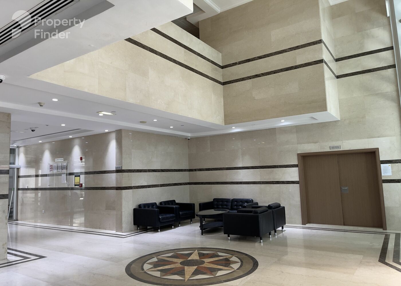 Gallery mosaic item small first