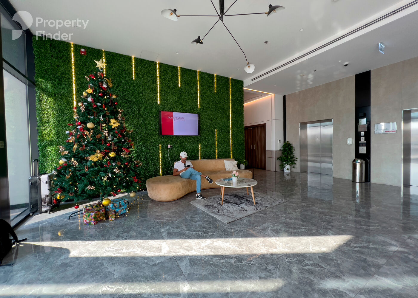 Gallery mosaic item small first