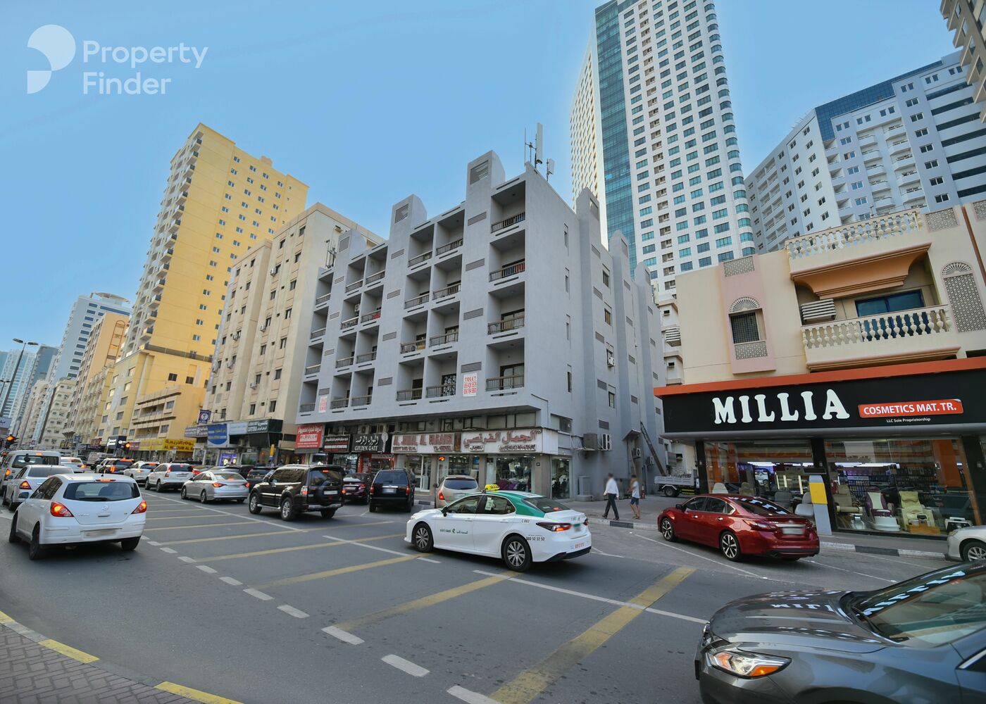 Gallery mosaic item small first