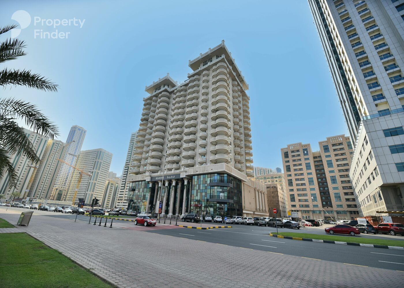 Gallery mosaic item small first