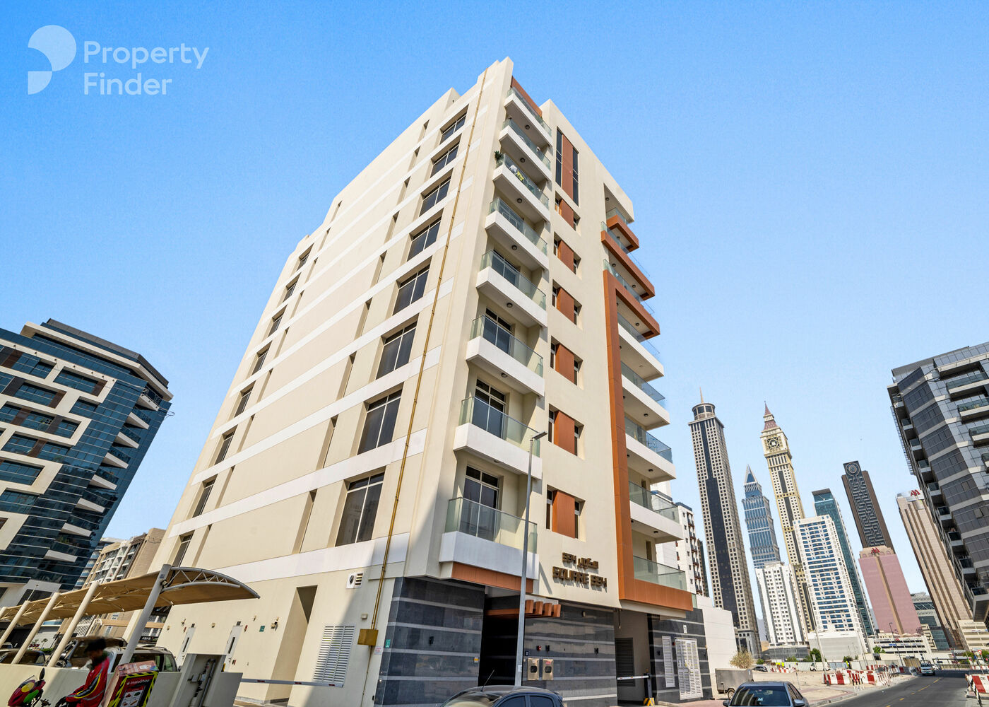 Gallery mosaic item small first