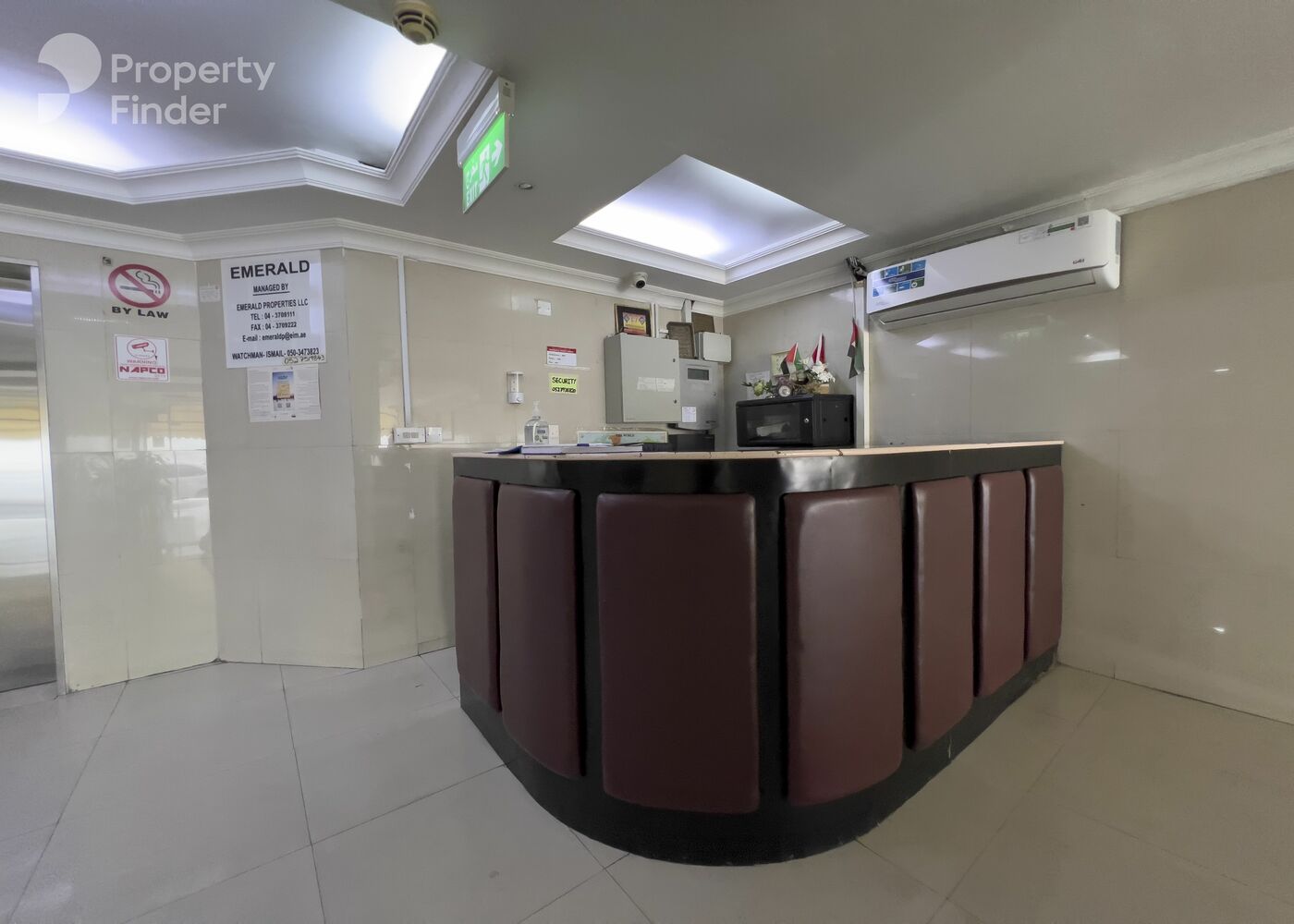 Gallery mosaic item small first