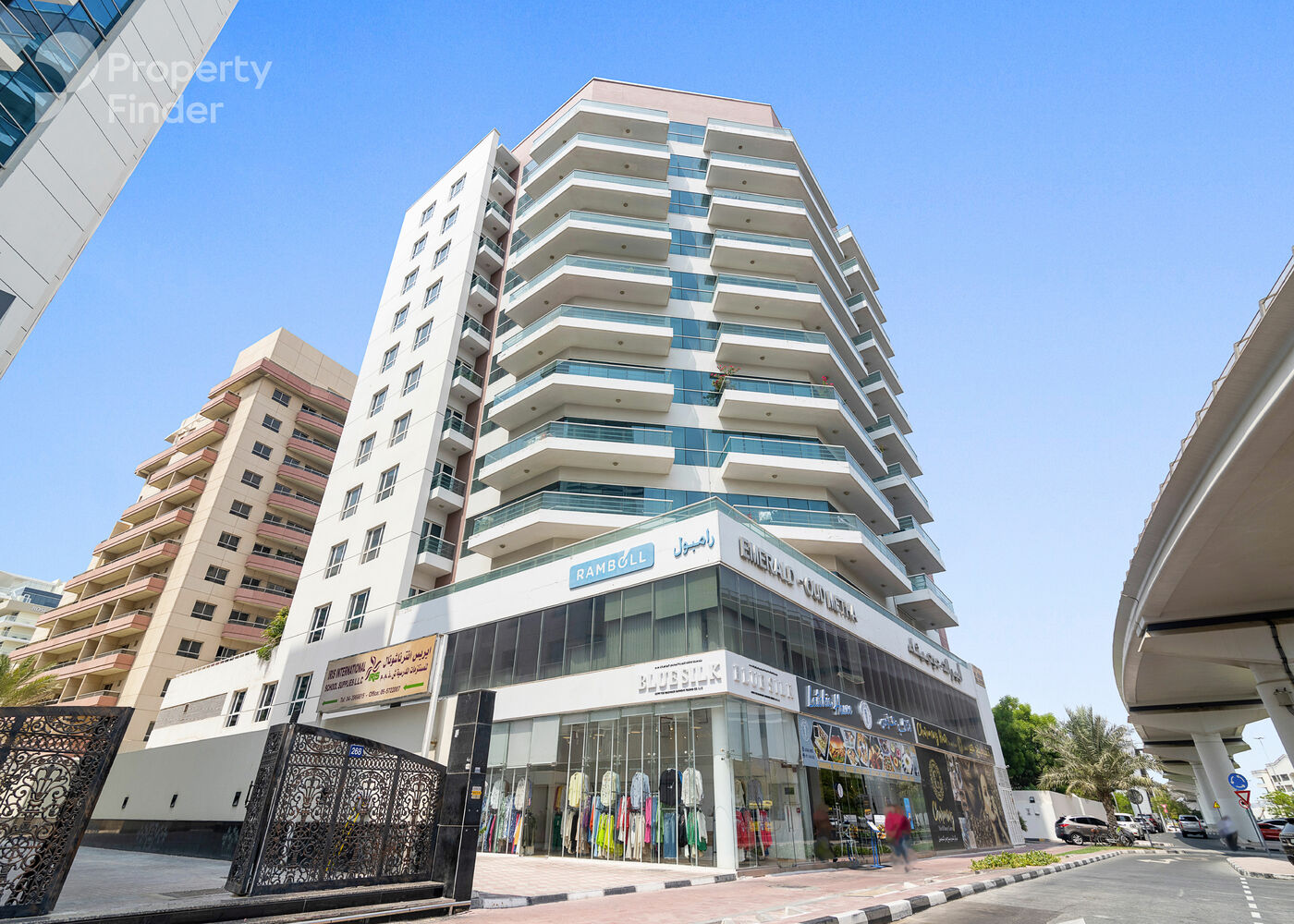 Gallery mosaic item small first