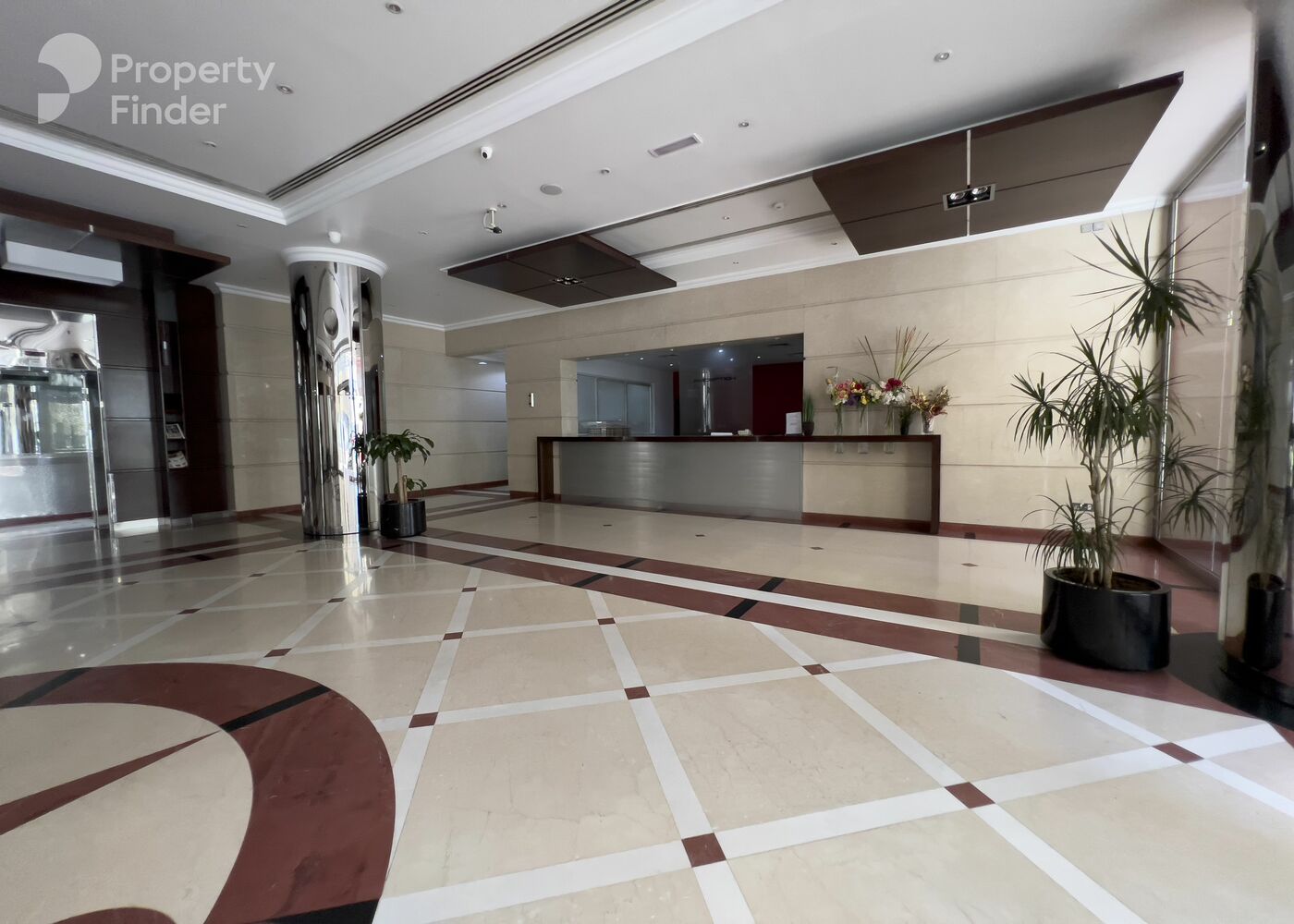 Gallery mosaic item small first