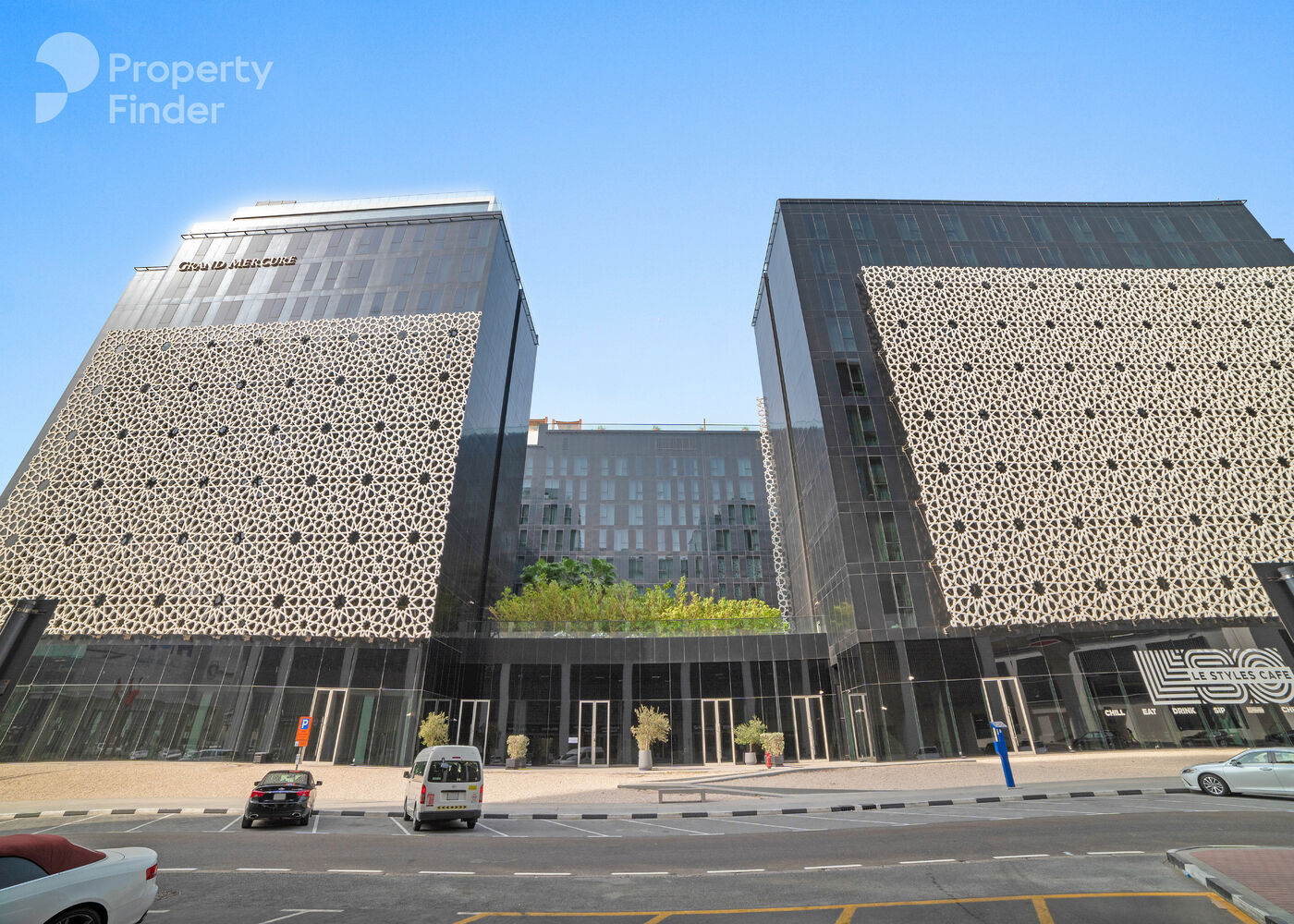 Gallery mosaic item small first