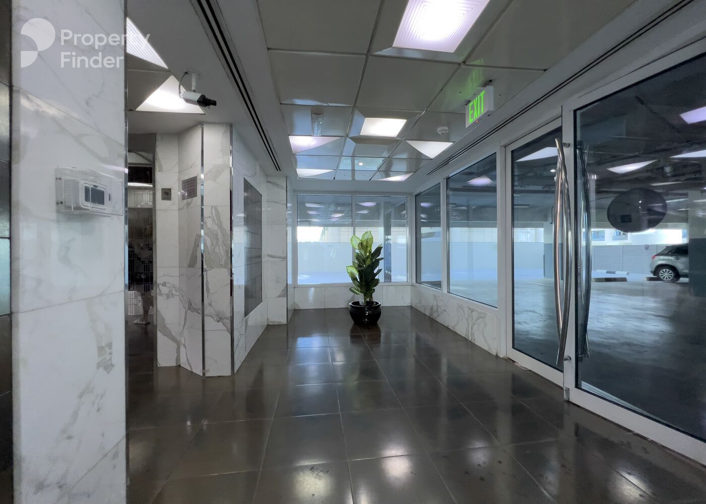 Gallery mosaic item small first