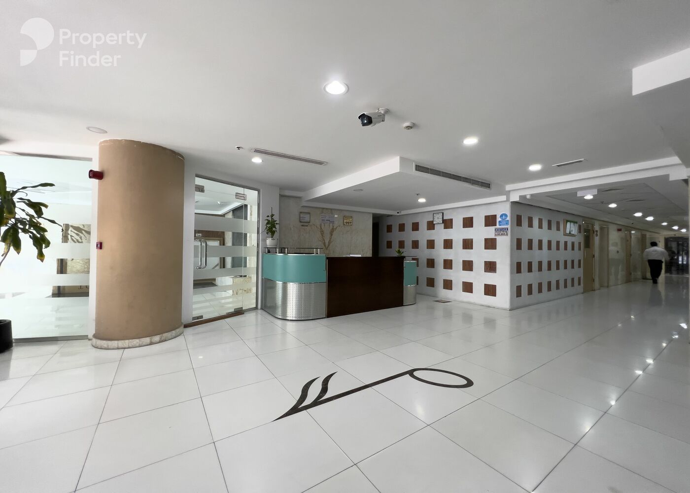 Gallery mosaic item small first