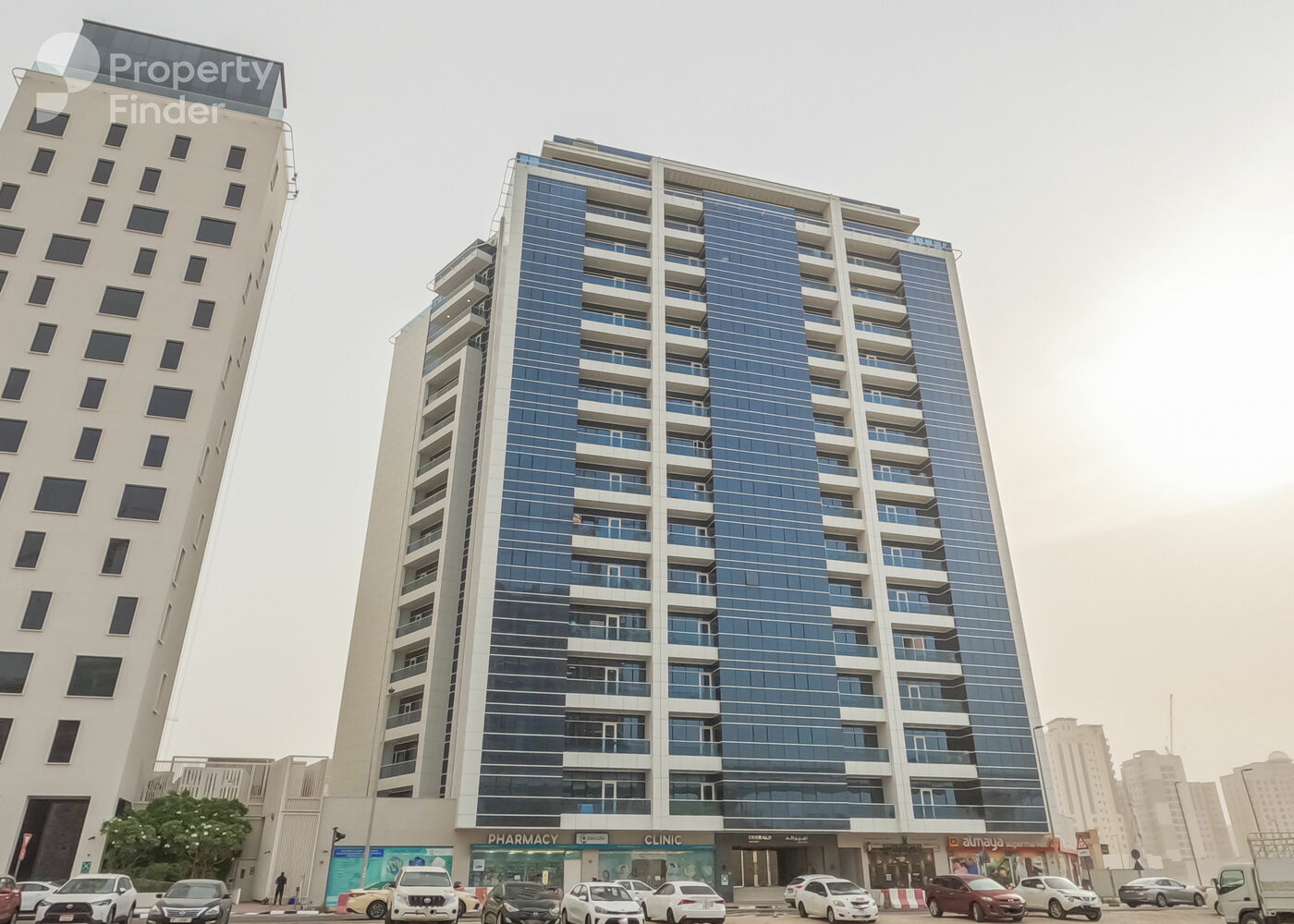 Gallery mosaic item small first