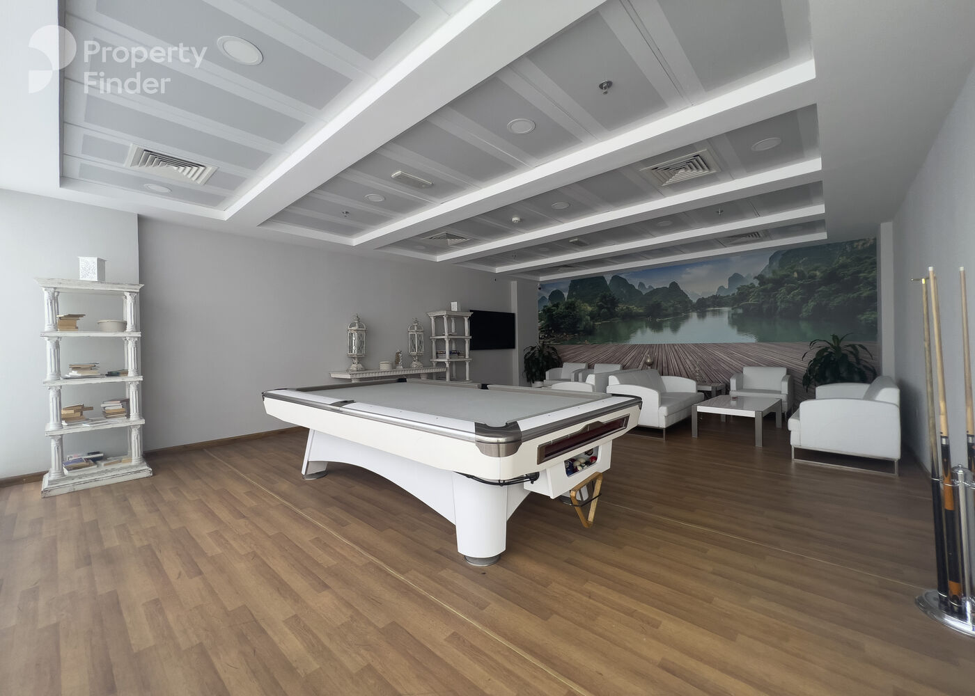 Gallery mosaic item small first