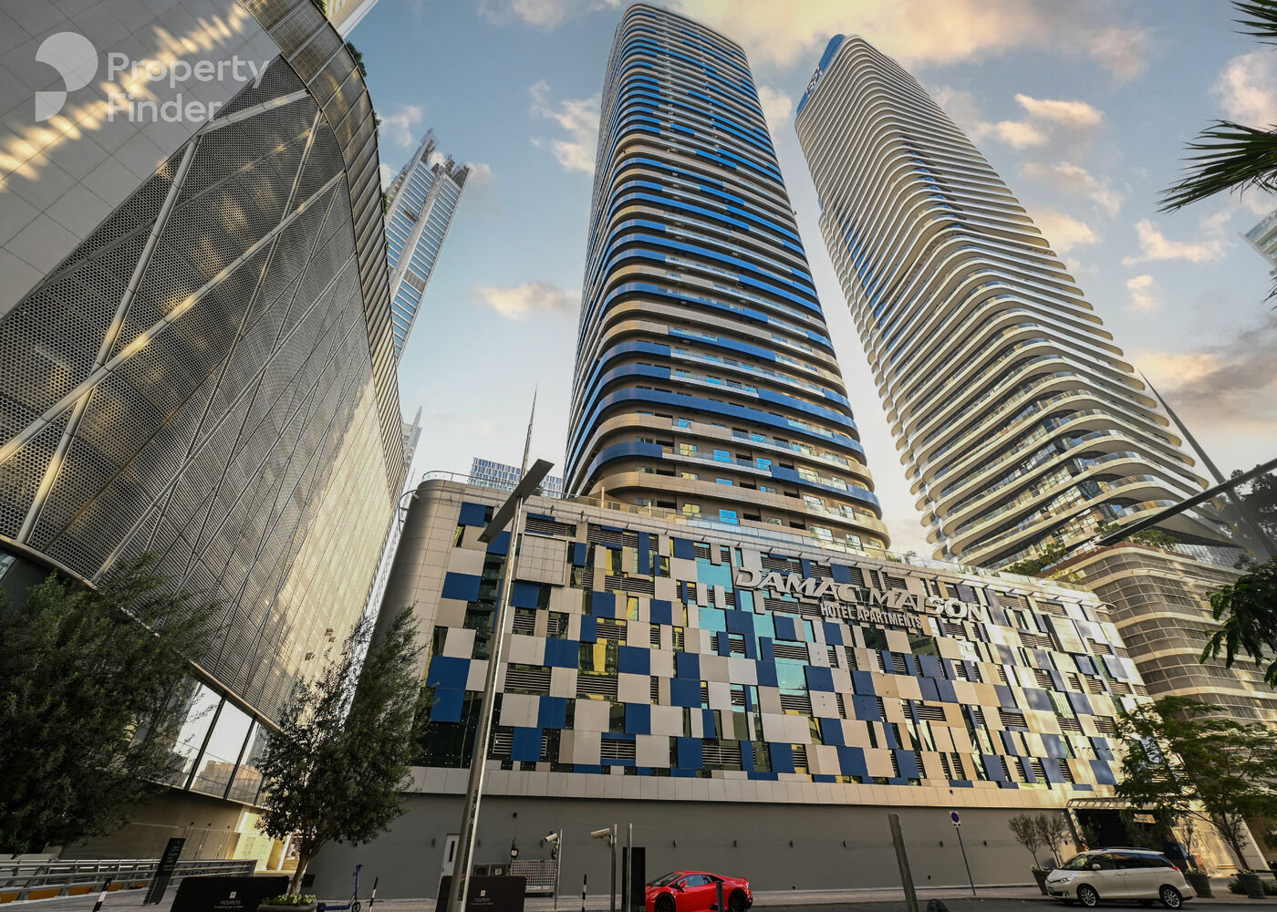 Gallery mosaic item small first