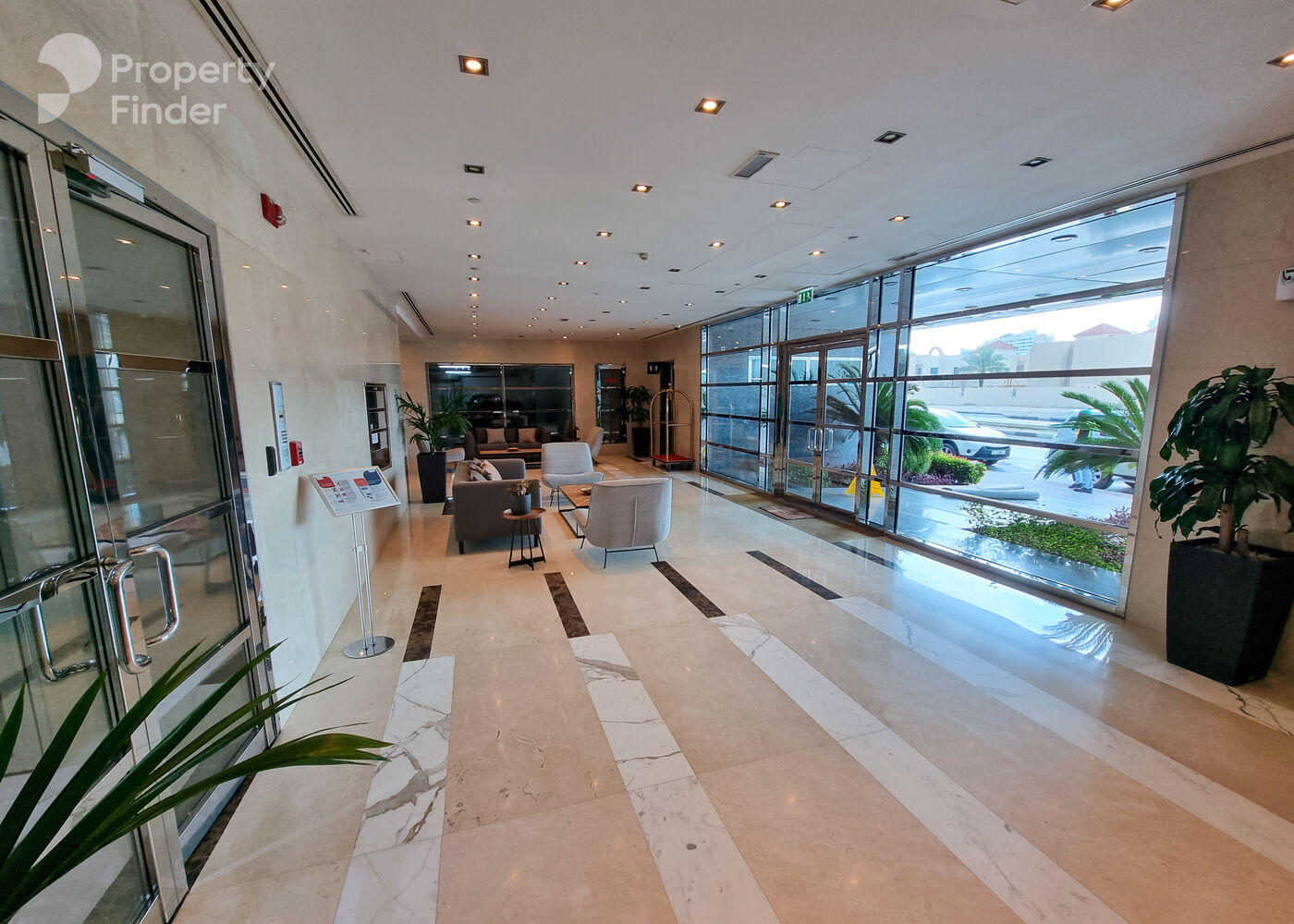 Gallery mosaic item small first