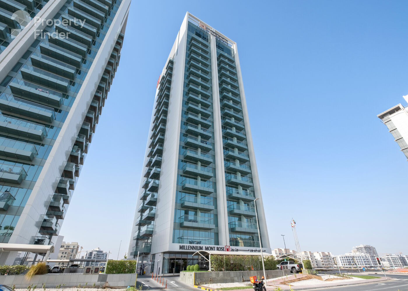 Gallery mosaic item small first