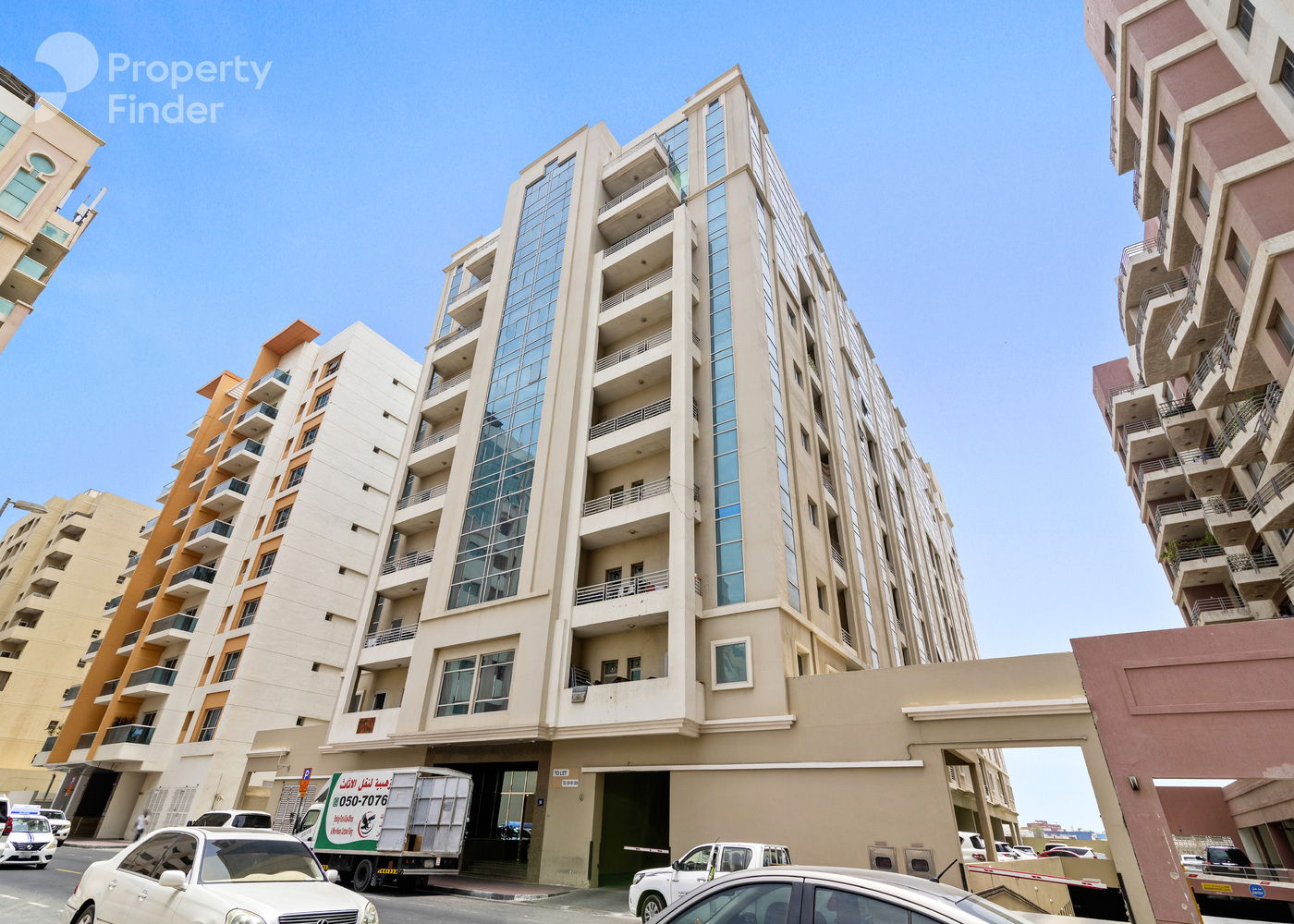 Gallery mosaic item small first