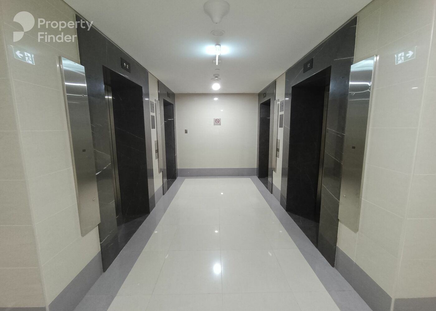 Gallery mosaic item small first