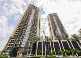 Creek Horizon Podium Towers