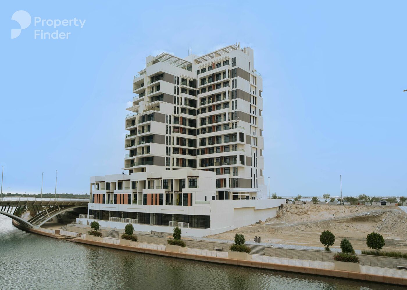 Gallery mosaic item small first