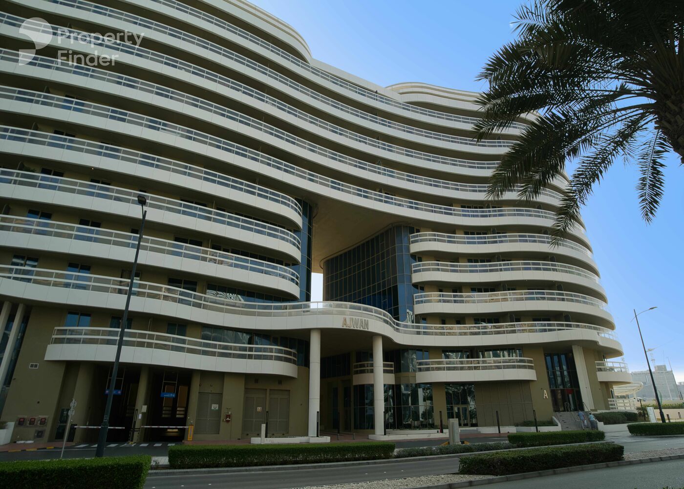 Gallery mosaic item small first