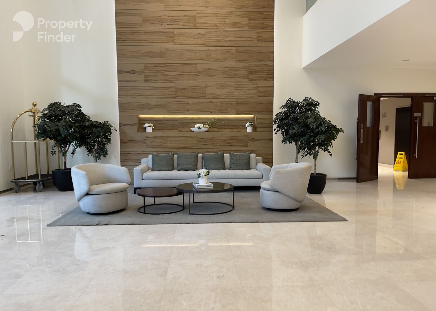 Gallery mosaic item small first