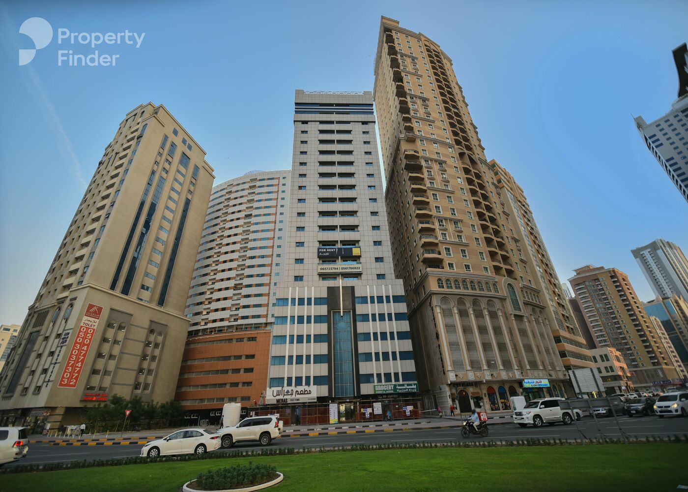 صورة لـ التصميم الخارجي للمبنى في مبنى الثاني