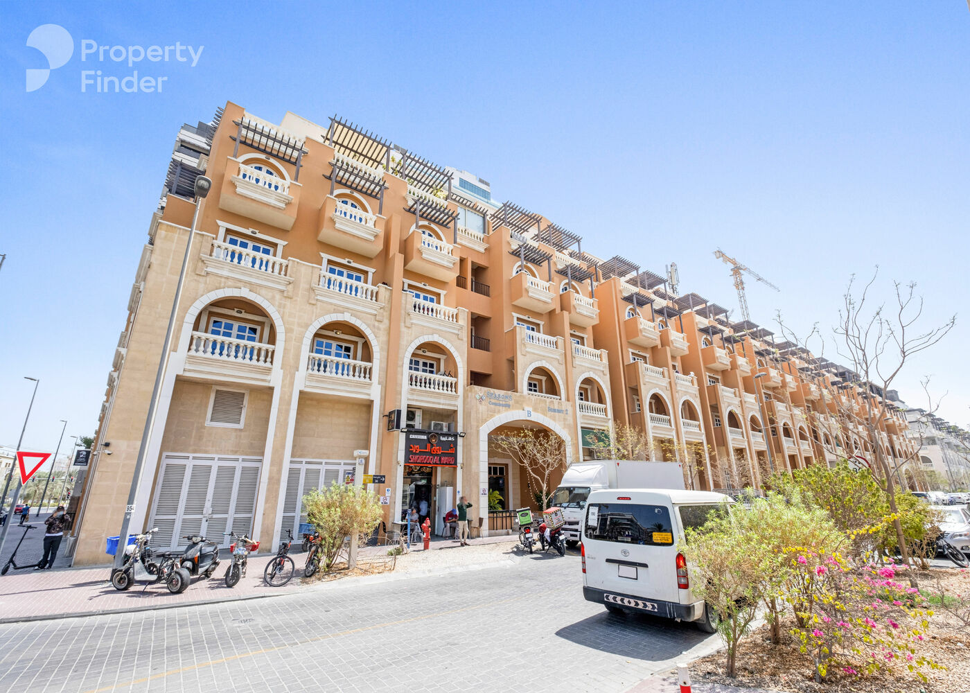 Gallery mosaic item small first