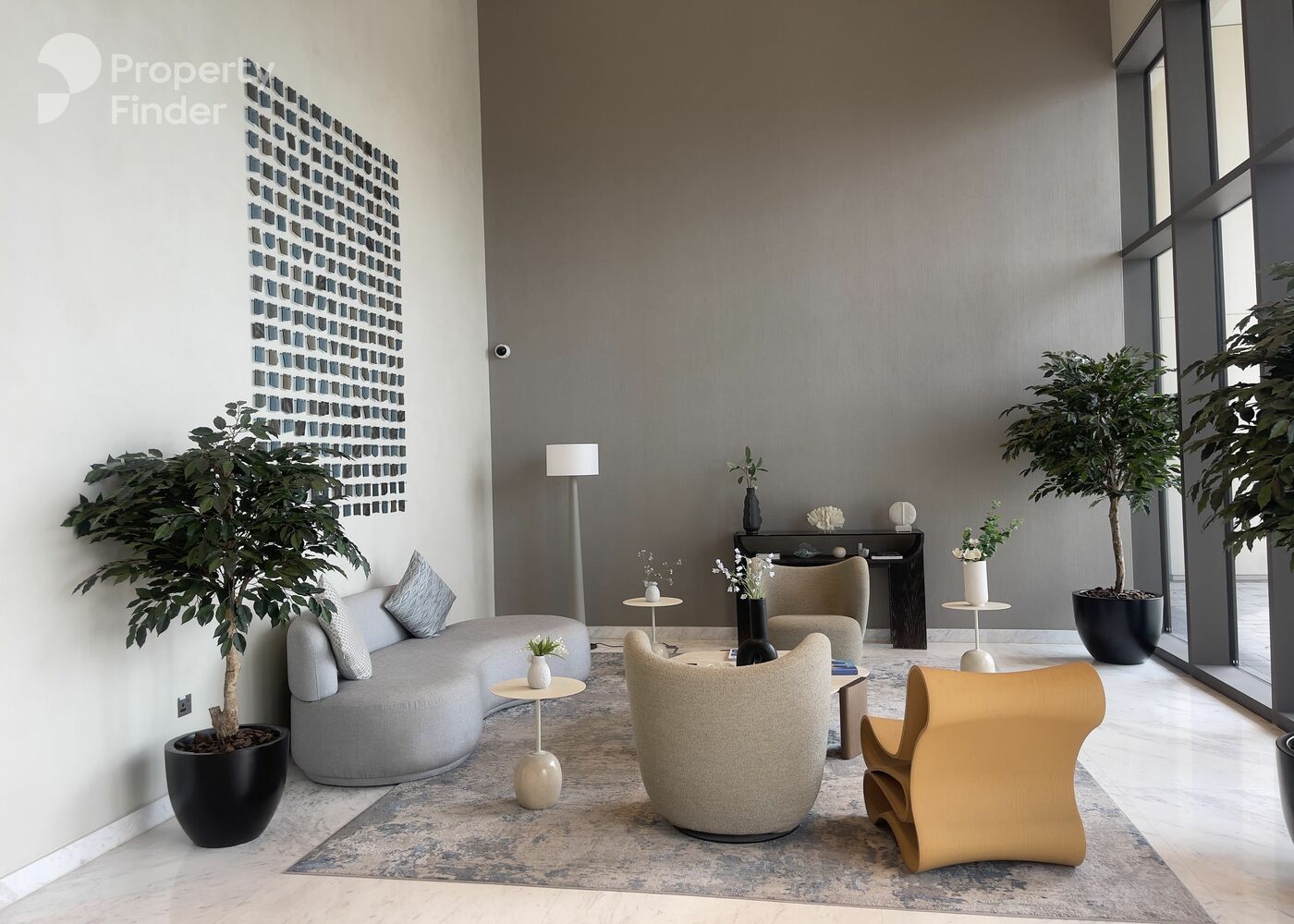 Gallery mosaic item small first