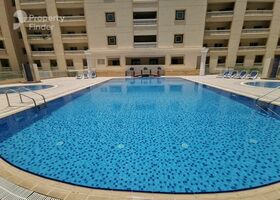 صورة لـ حمام سباحة للكبار في بلازا ريسدينس 1