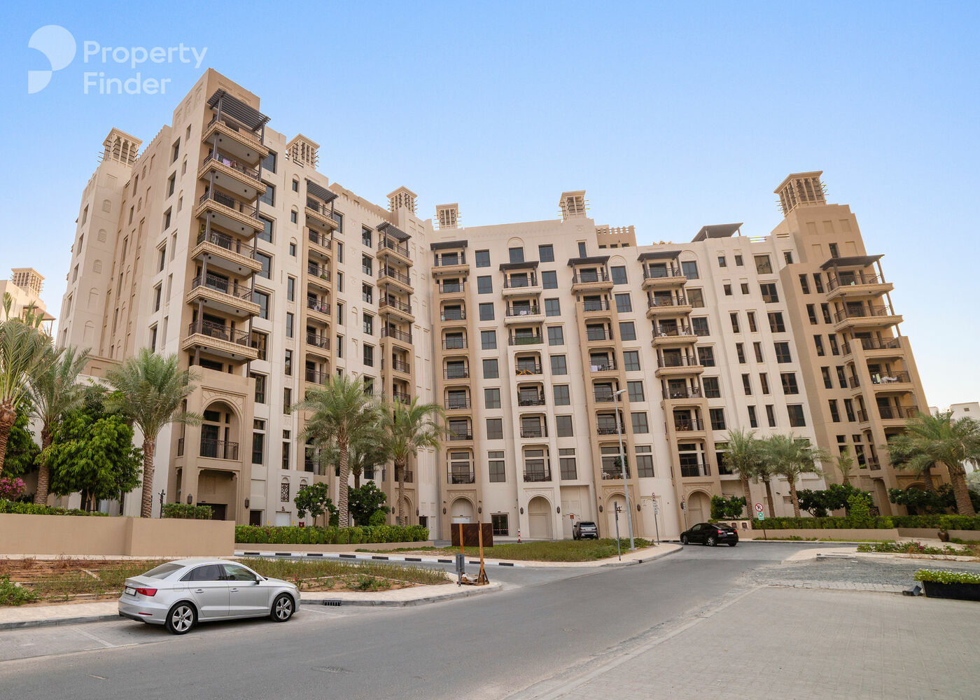 Gallery mosaic item small first