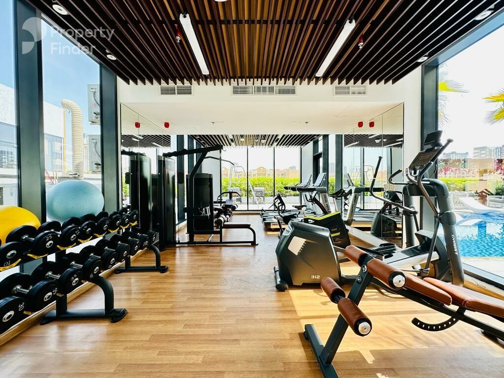 Gallery mosaic item small first