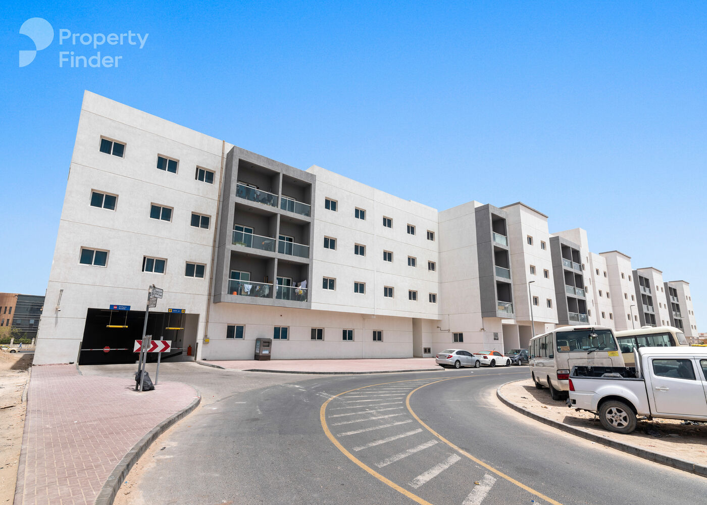 صورة لـ التصميم الخارجي للمبنى في وصل كريستال IV