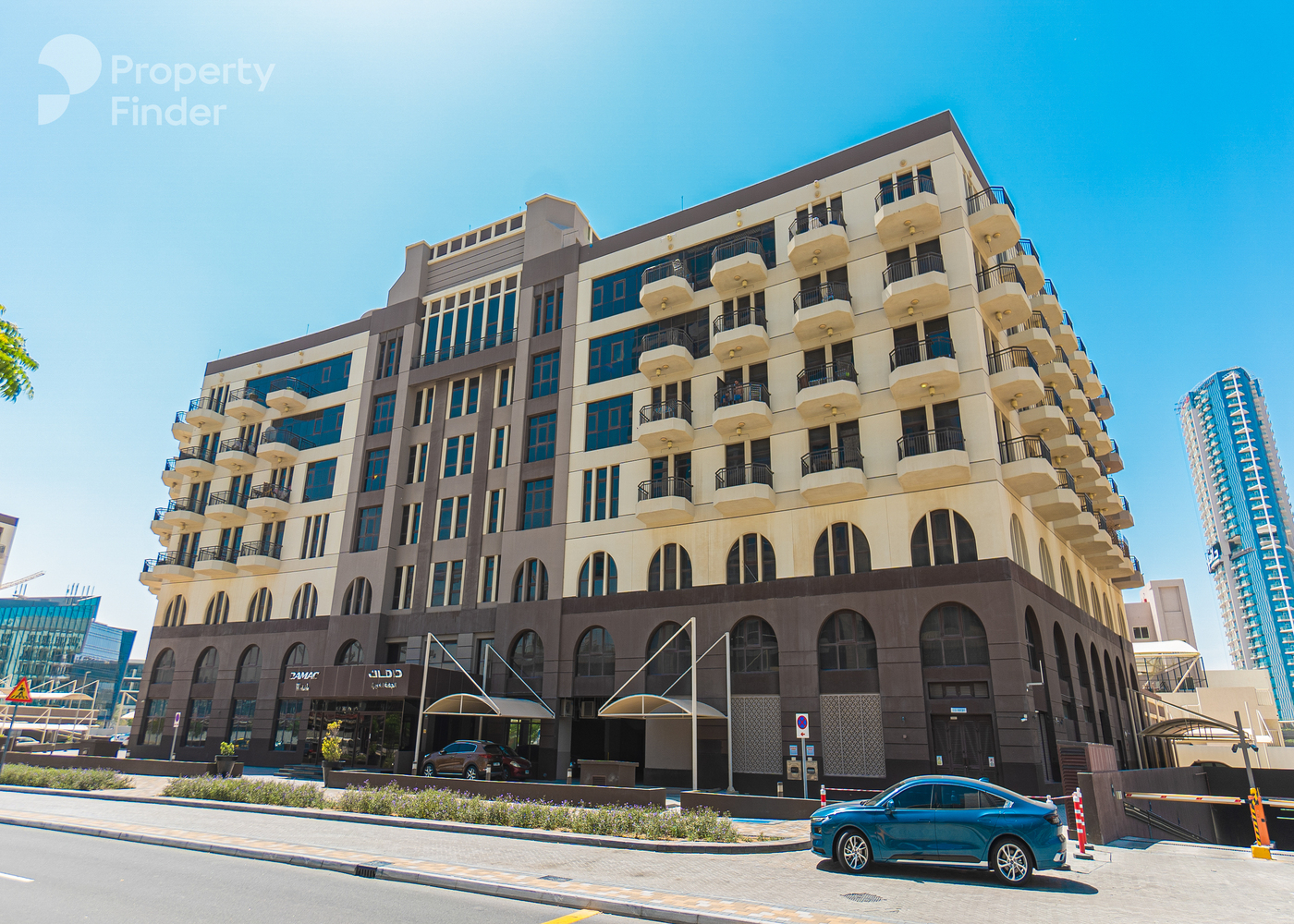 Gallery mosaic item small first