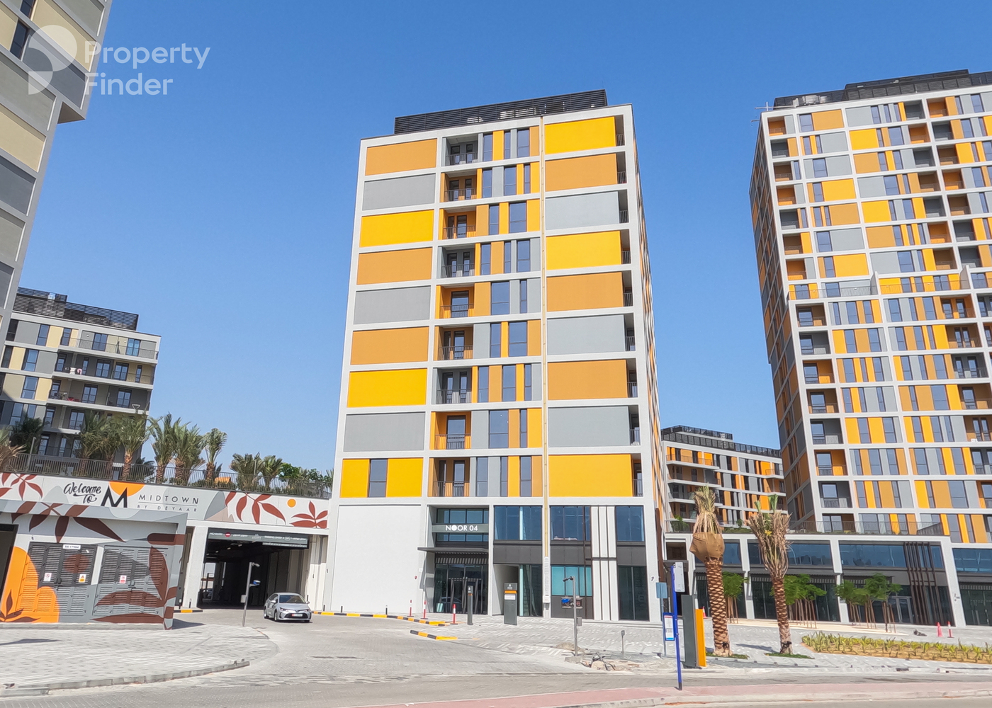 Gallery mosaic item small first