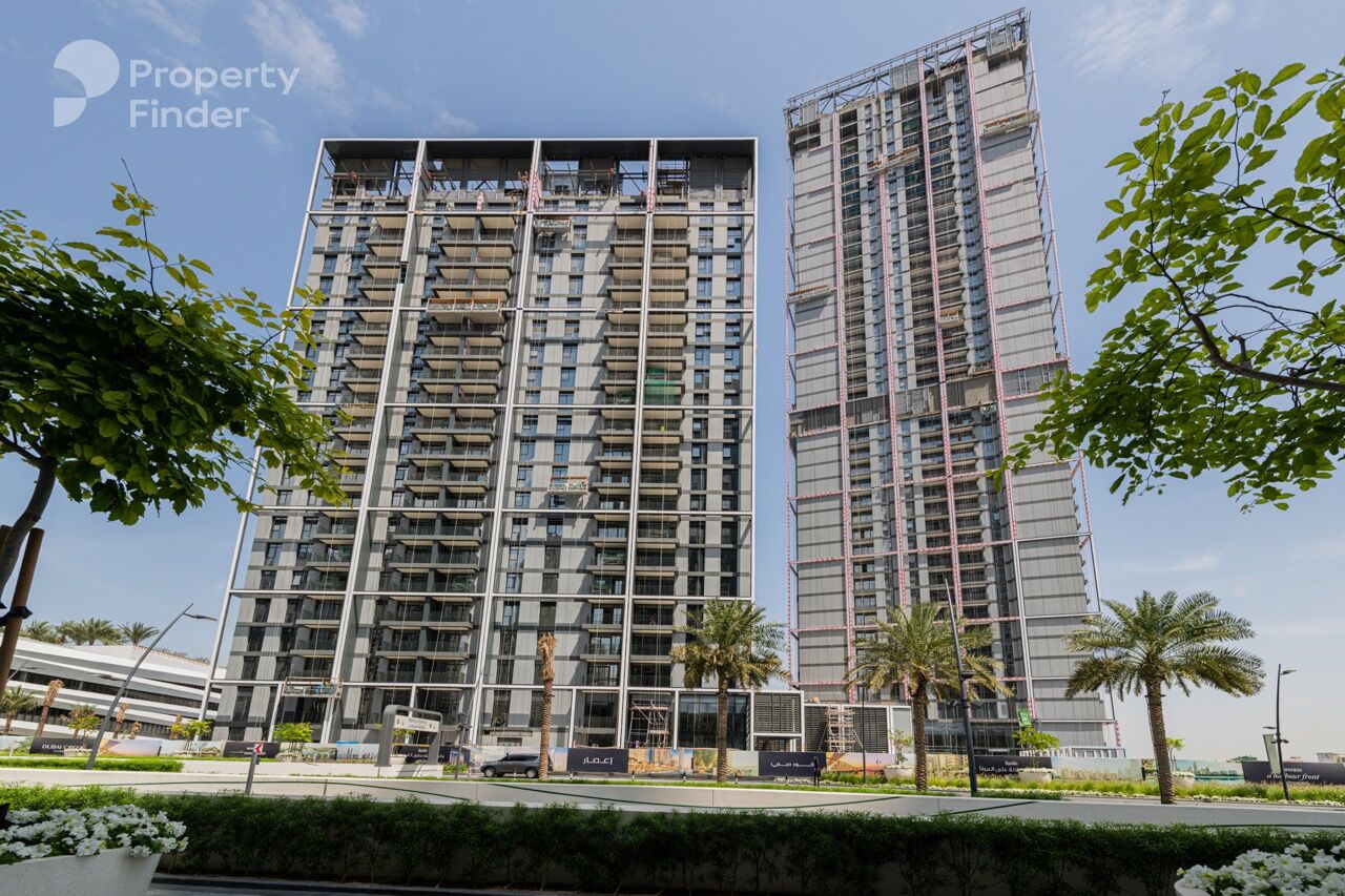 Gallery mosaic item small first