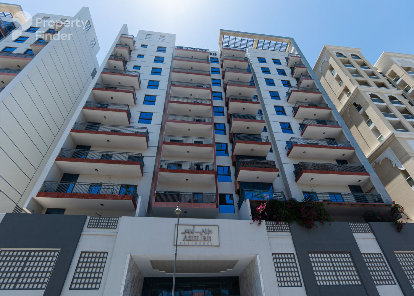 Gallery mosaic item small first