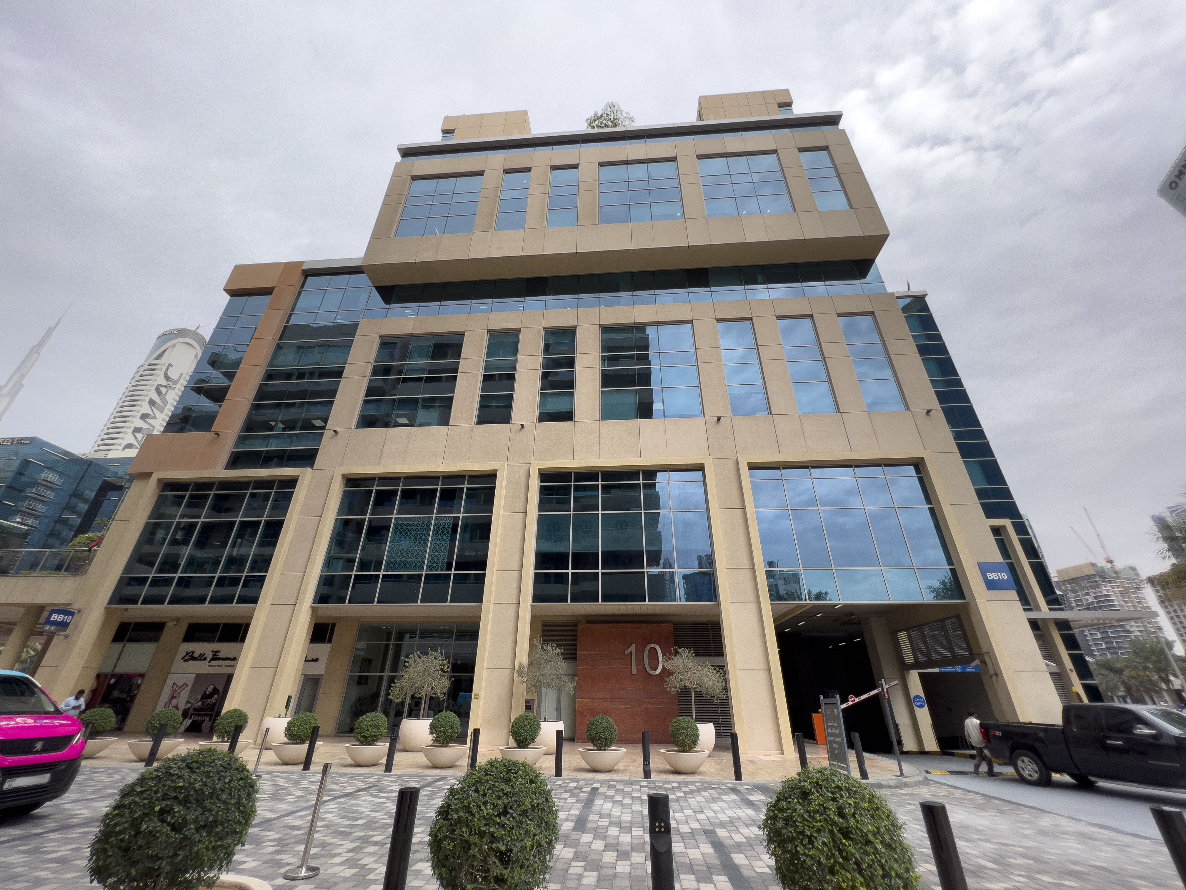 باي سكوير مبني رقم 10