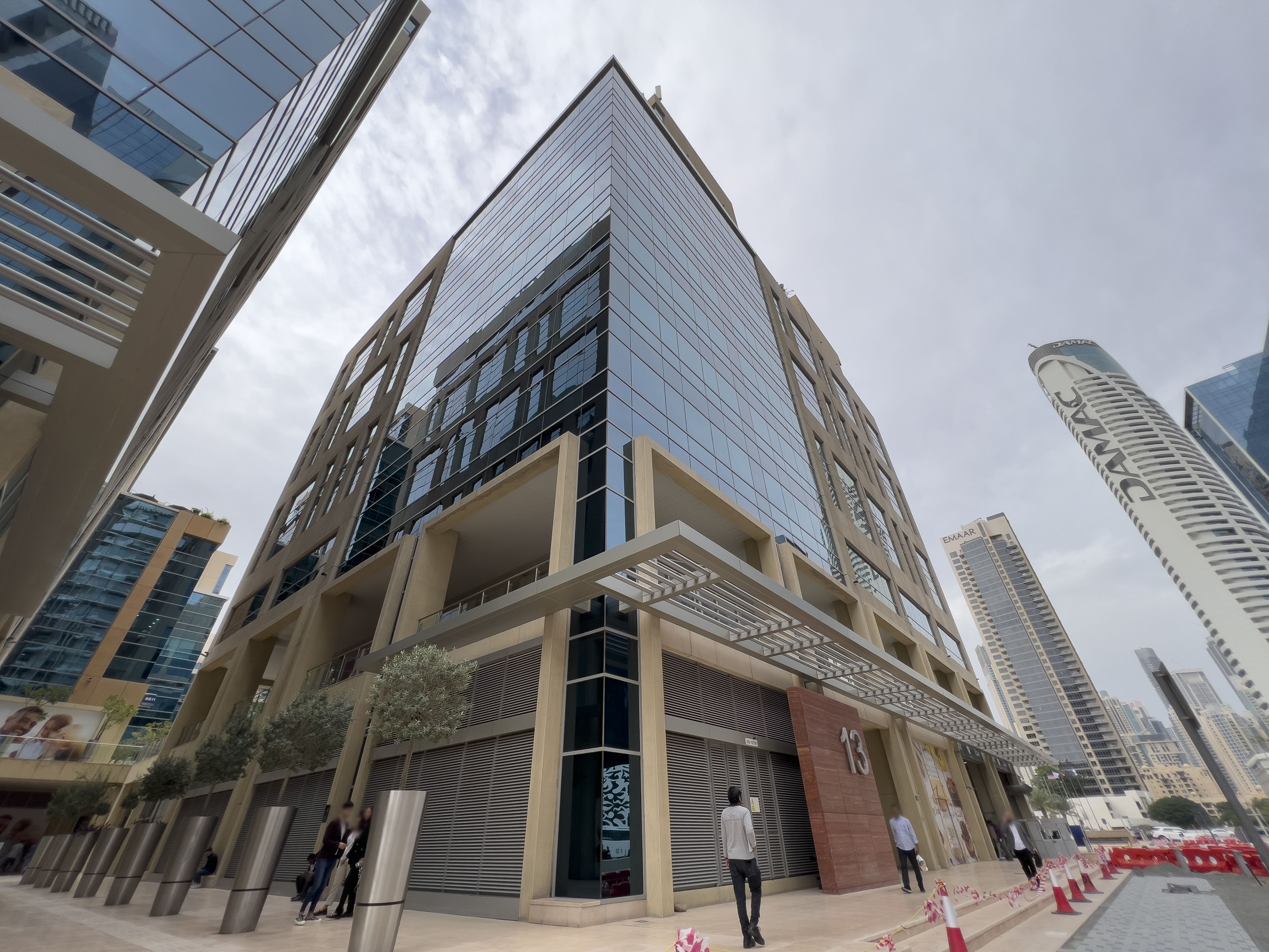 باي سكوير مبني رقم 13