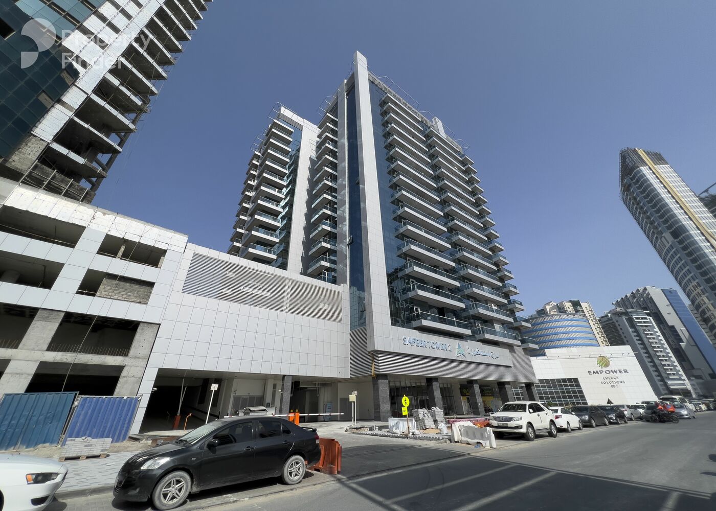 Gallery mosaic item small first